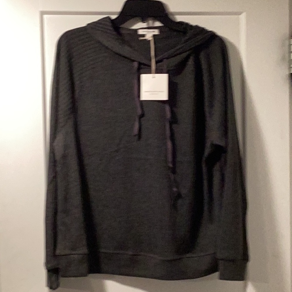 NWT Beach Lunch Lounge Top Charcoal